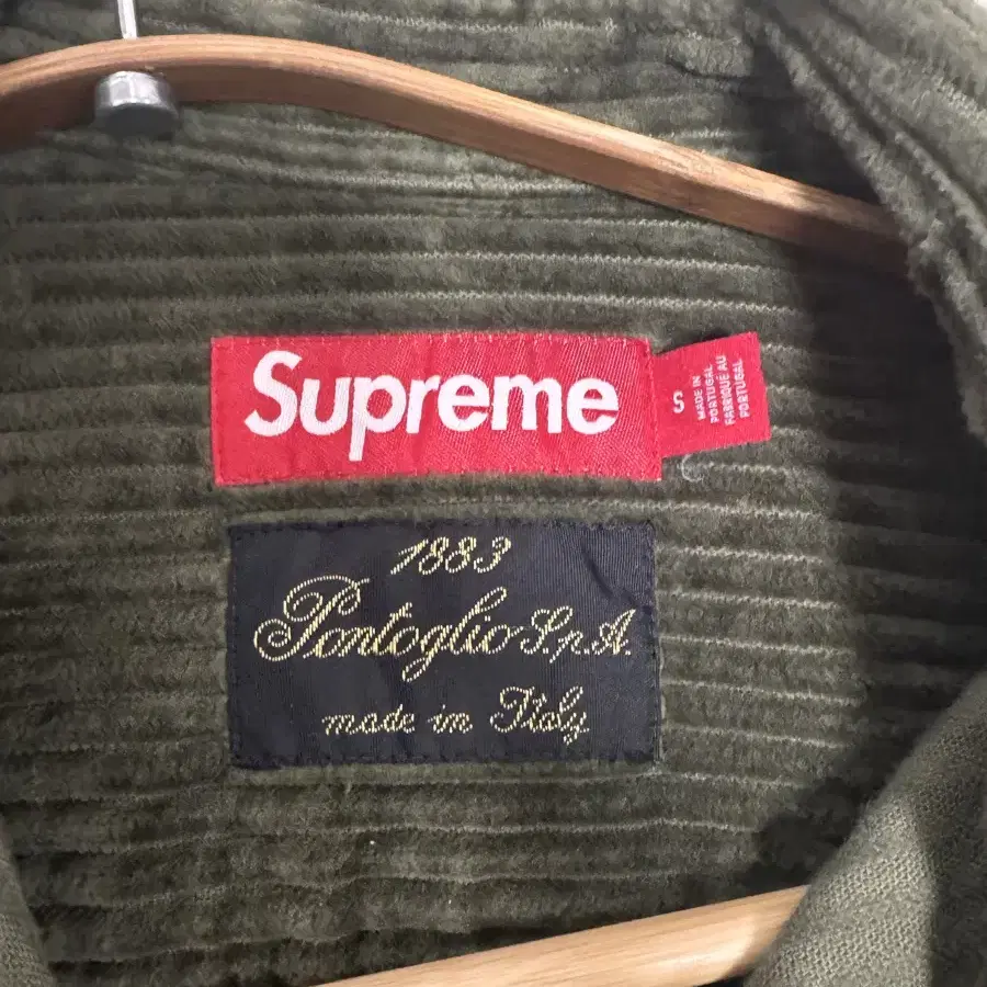 [S] 24FW Supreme  Corduroy Snap Shirt