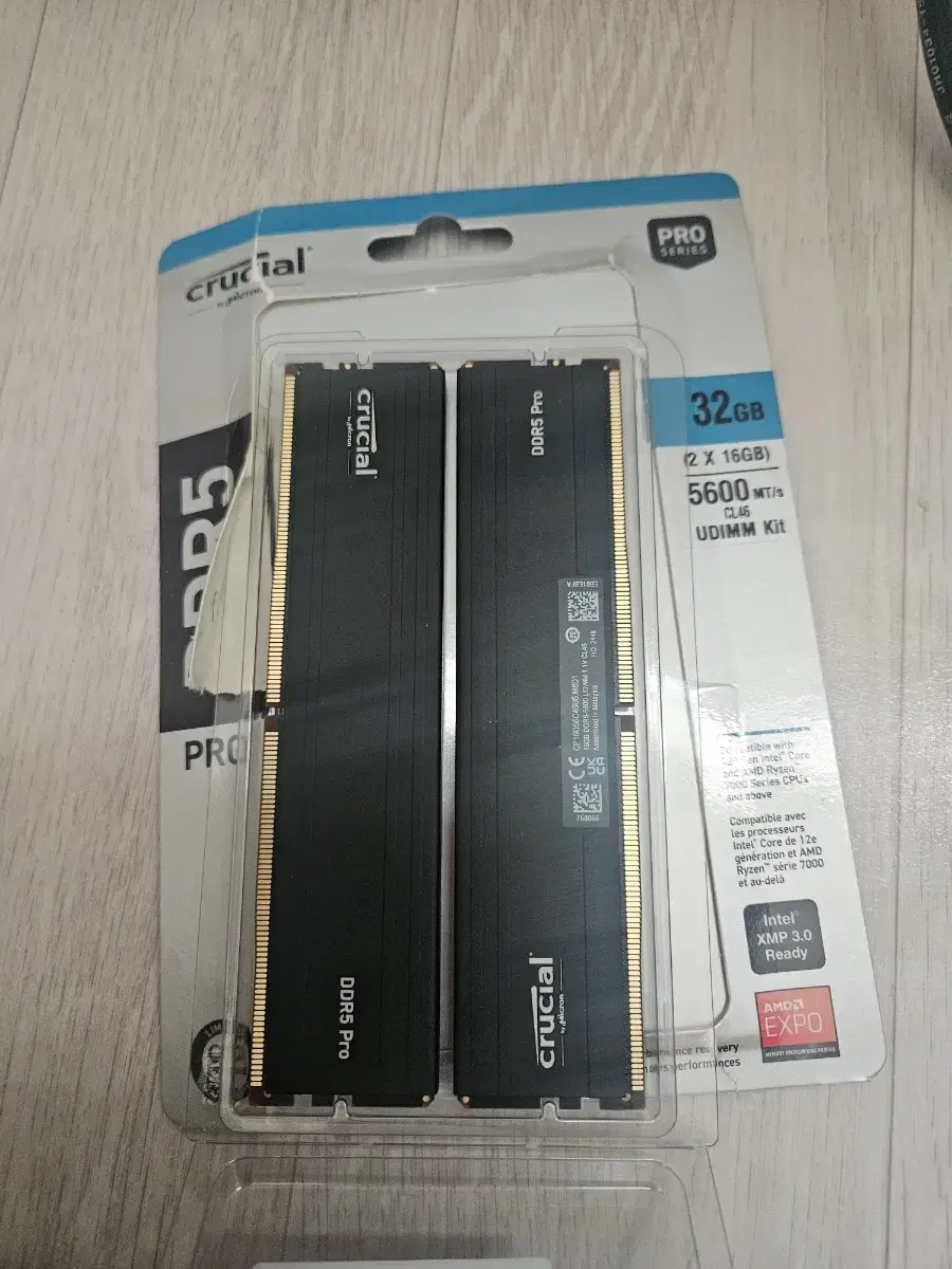 crucial DDR5 16G 2개  판매합니다.