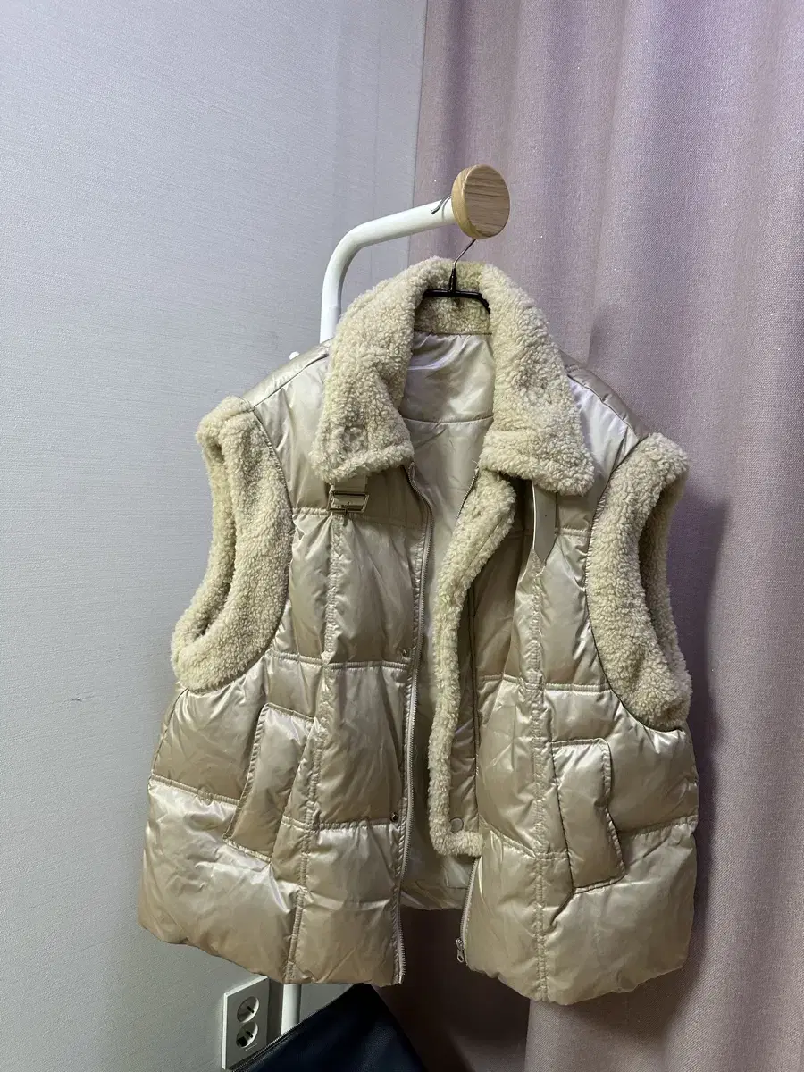 패당조끼 남녀공용가능 멋스러운조끼 여자조끼 남자조끼 오버핏조끼 패딩조끼