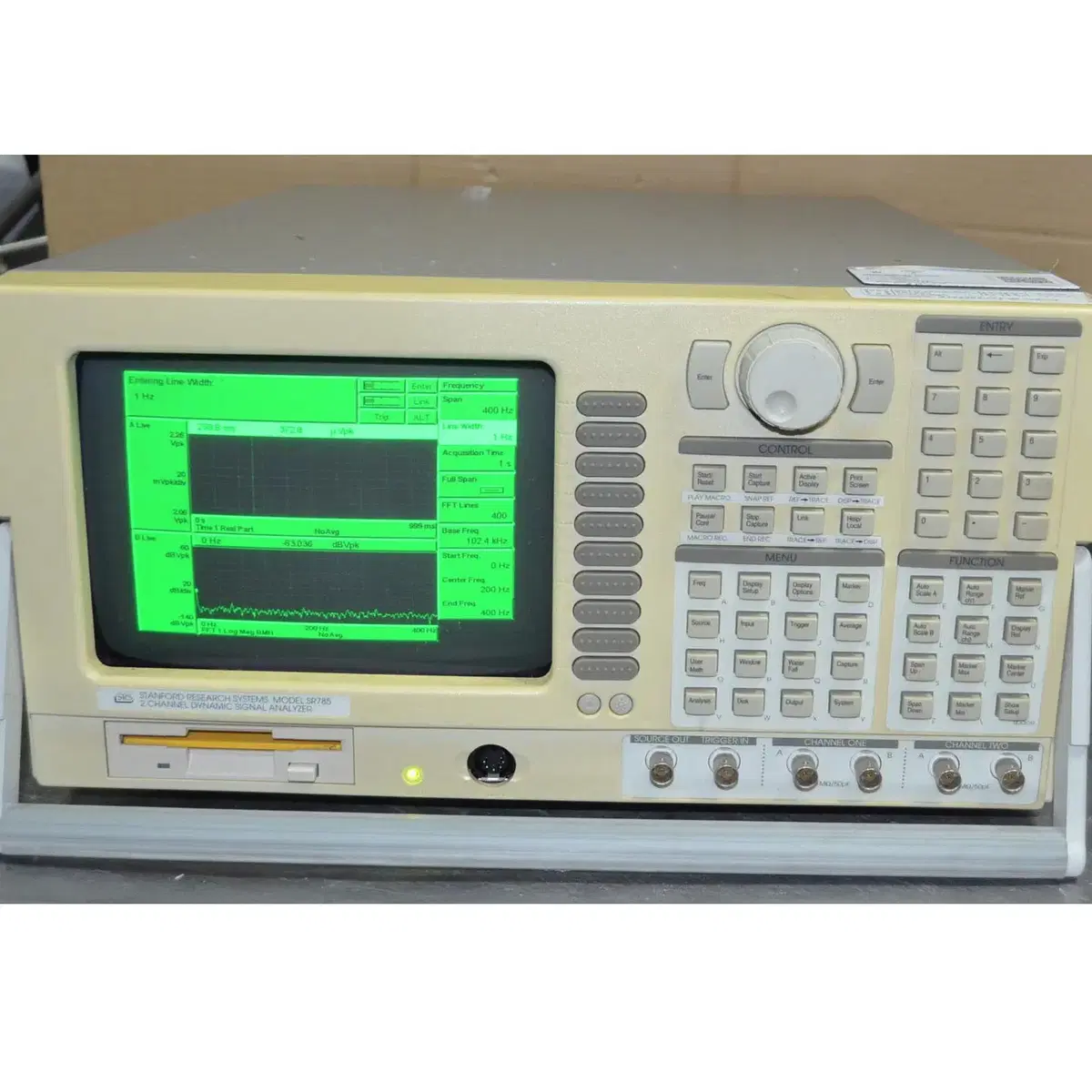 SRS SR785 Dynamic Signal Analyzer