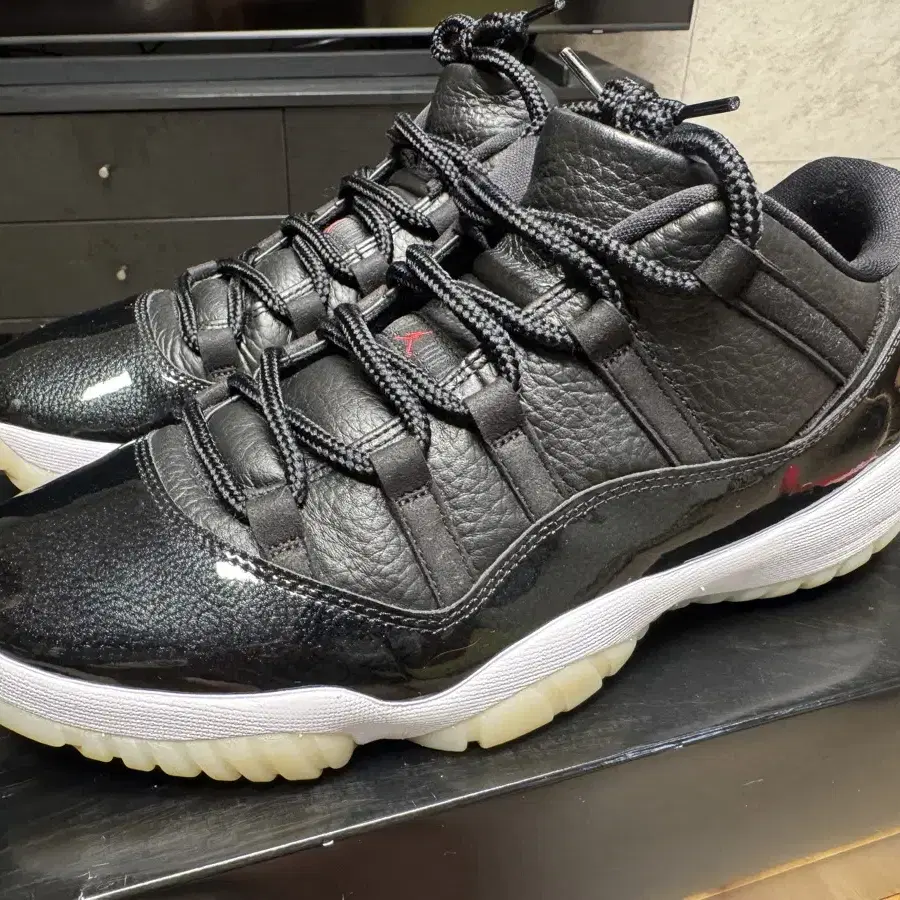 에어 조던 11 레트로 로우 Air Jordan 11 Retro Low