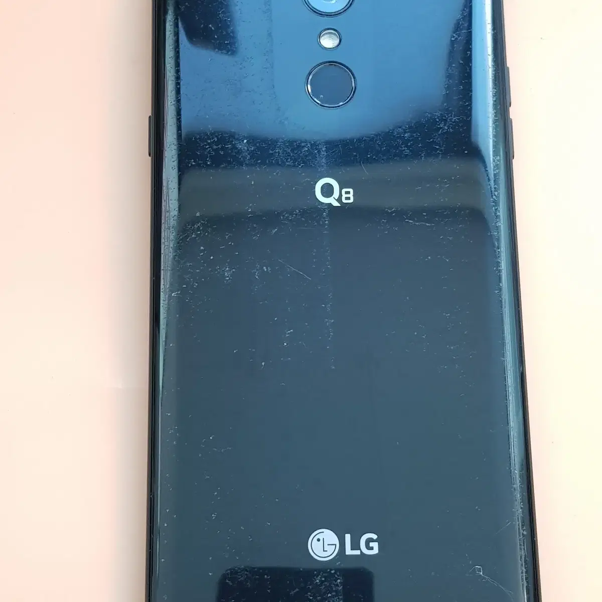 LG Q8 64G 블랙(Q815) 무잔상 판매합니다