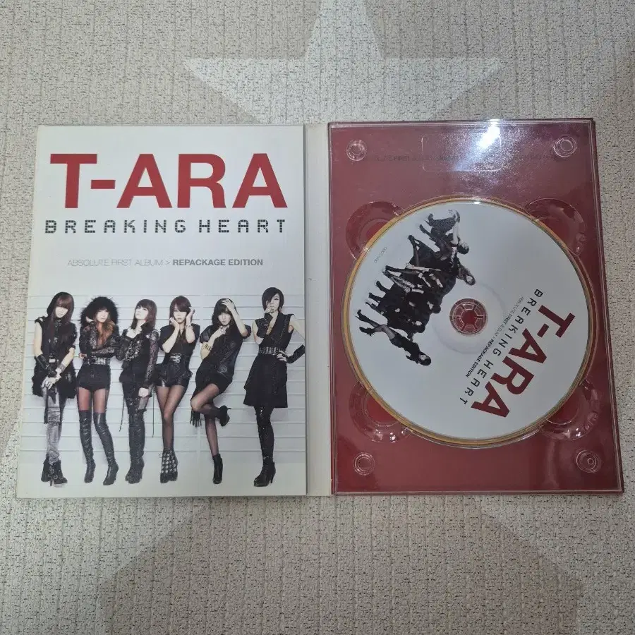 티아라 1집 리패키지 CD 개봉