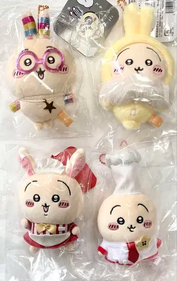 4개 치이카와(먼작귀) 토끼 마스코트 빛나는 고리 파자마 요리사 홀 담당