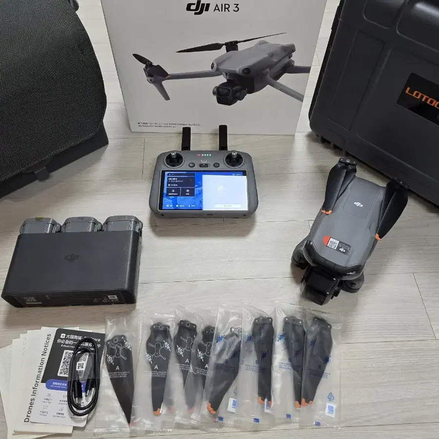 DJI AIR3 플라이모어콤보