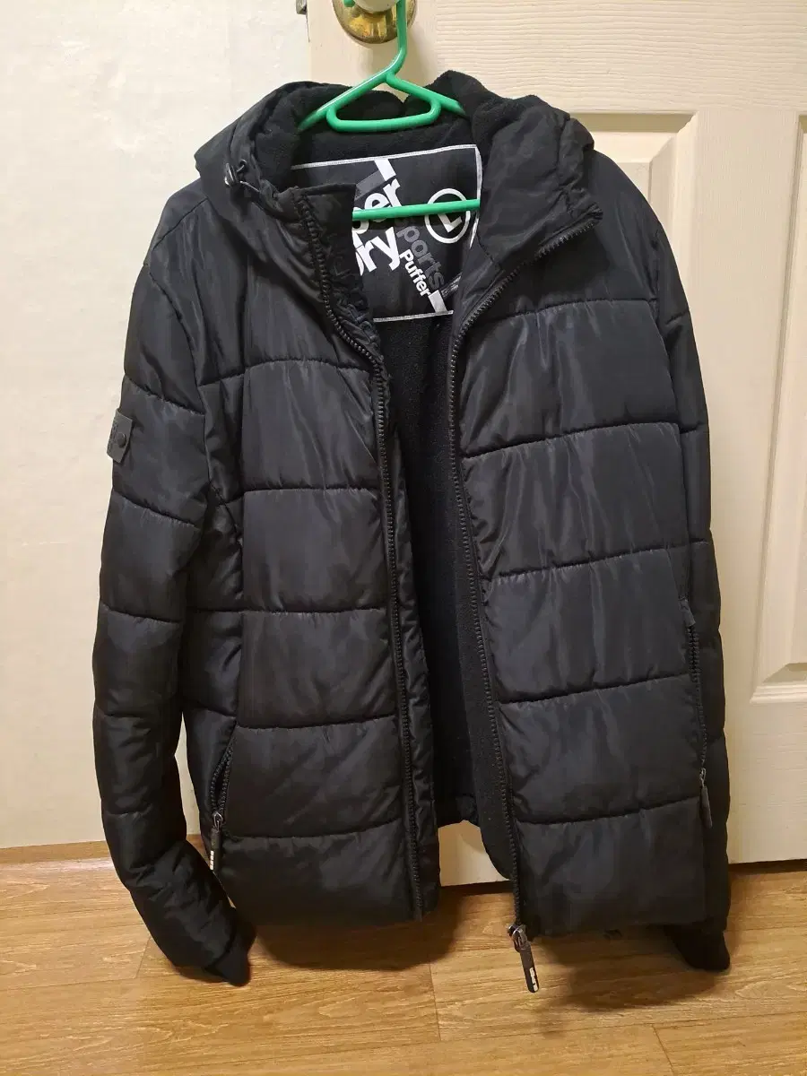 슈퍼드라이 sports puffer 패딩