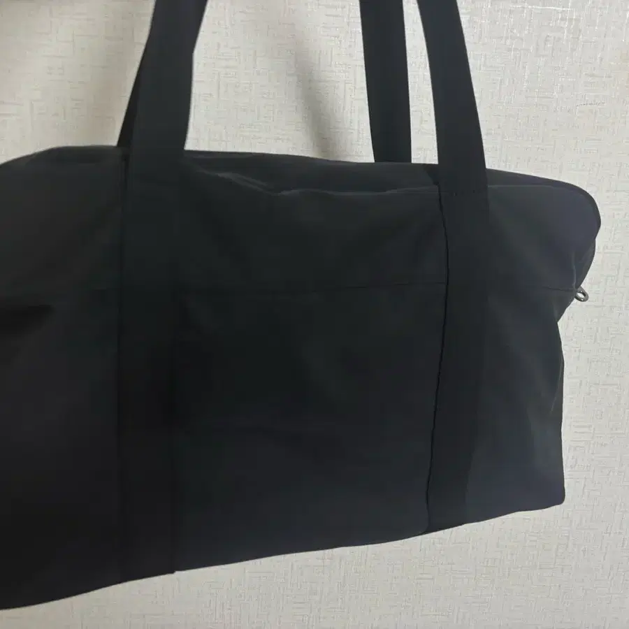 ACOC LIP LARGE BOSTON BAG