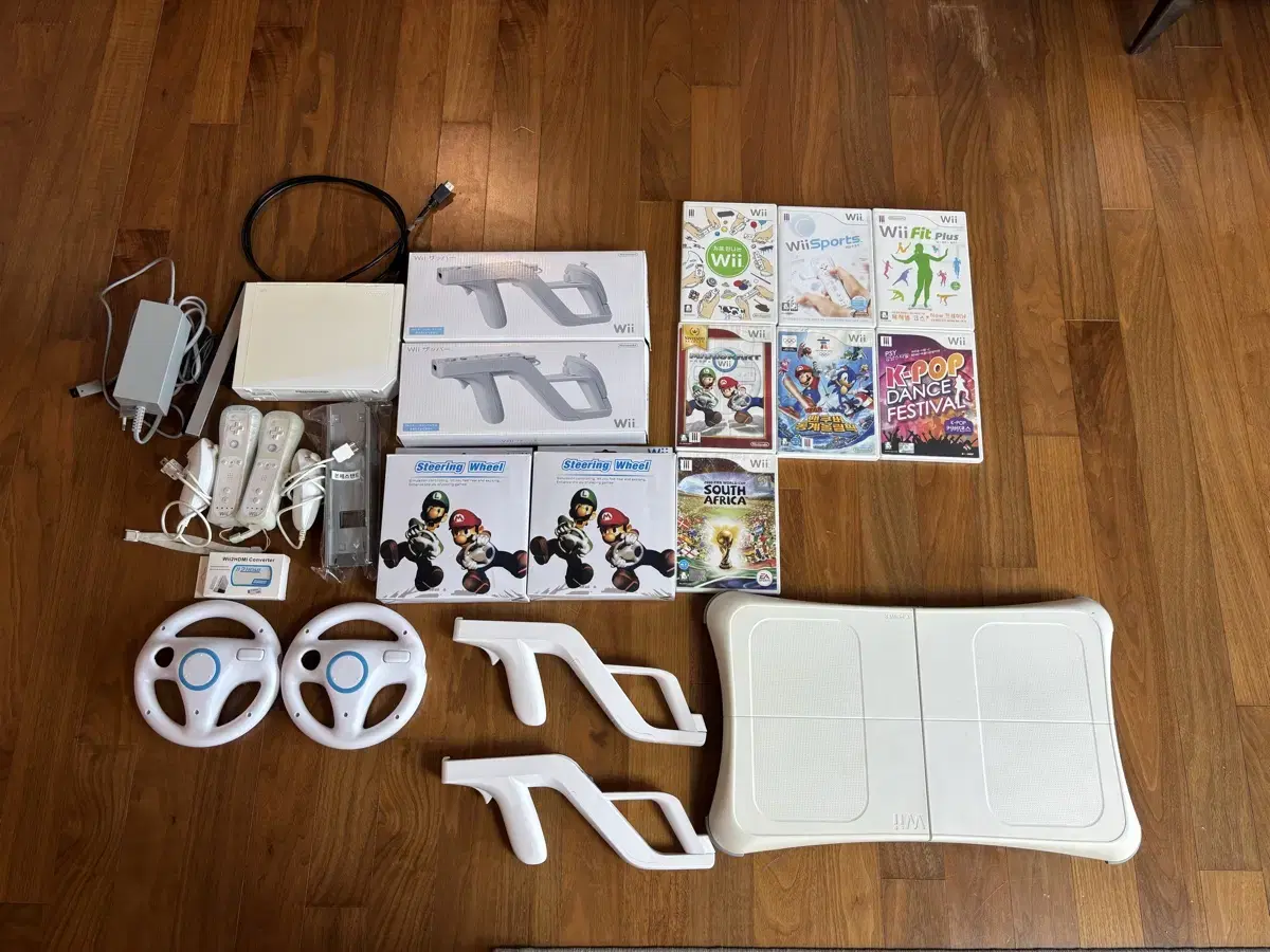 [배송비 무료]닌텐도 Wii+부속기기+cd7장