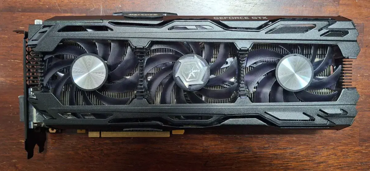 이노 1080ti 고장품 팝니다.