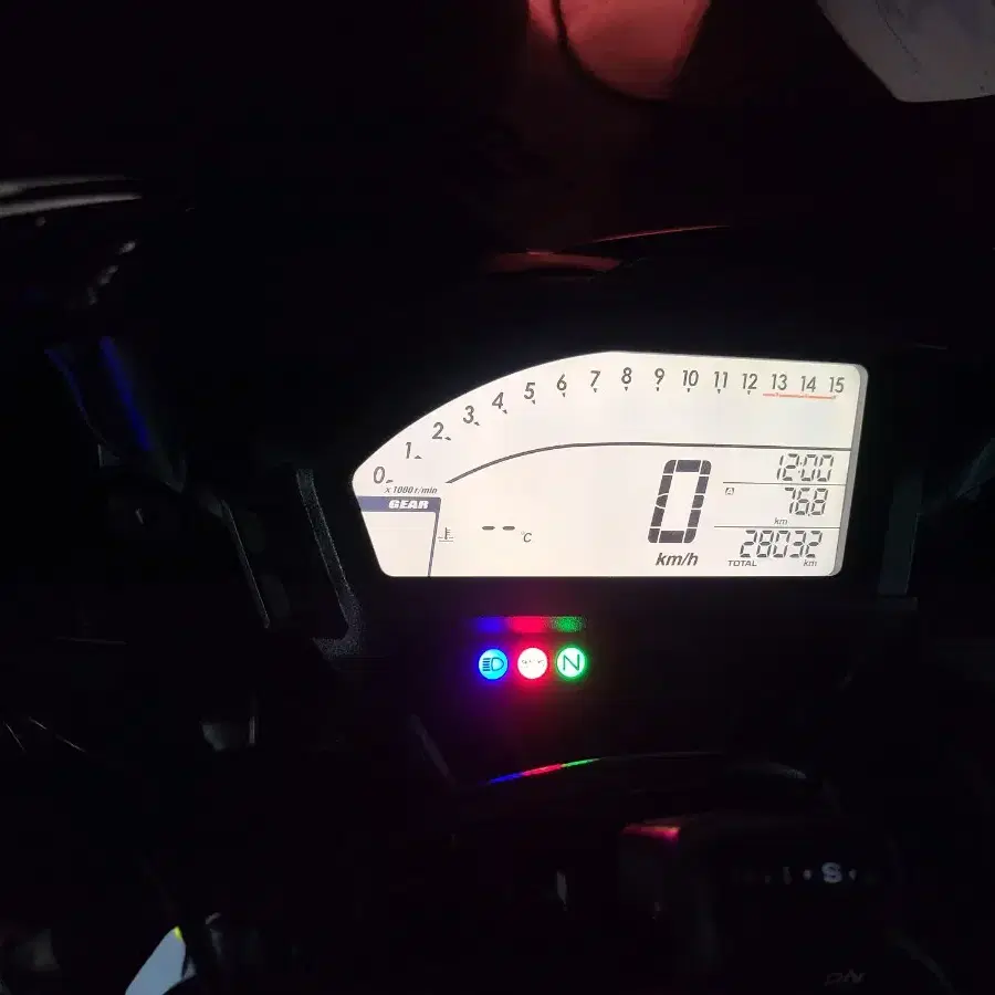 12년식 CBR1000RR 팝니다