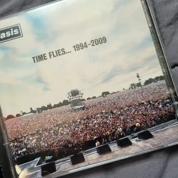 오아시스 컴필레이션 앨범 2cd time flies 1994-2009