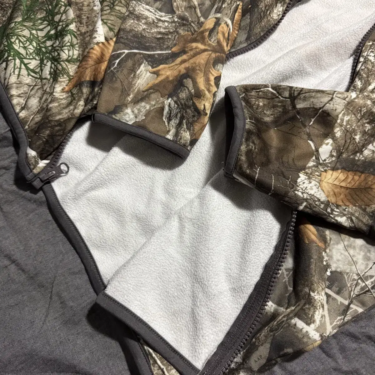 Grunt Style Realtree Hood shirts Sz M