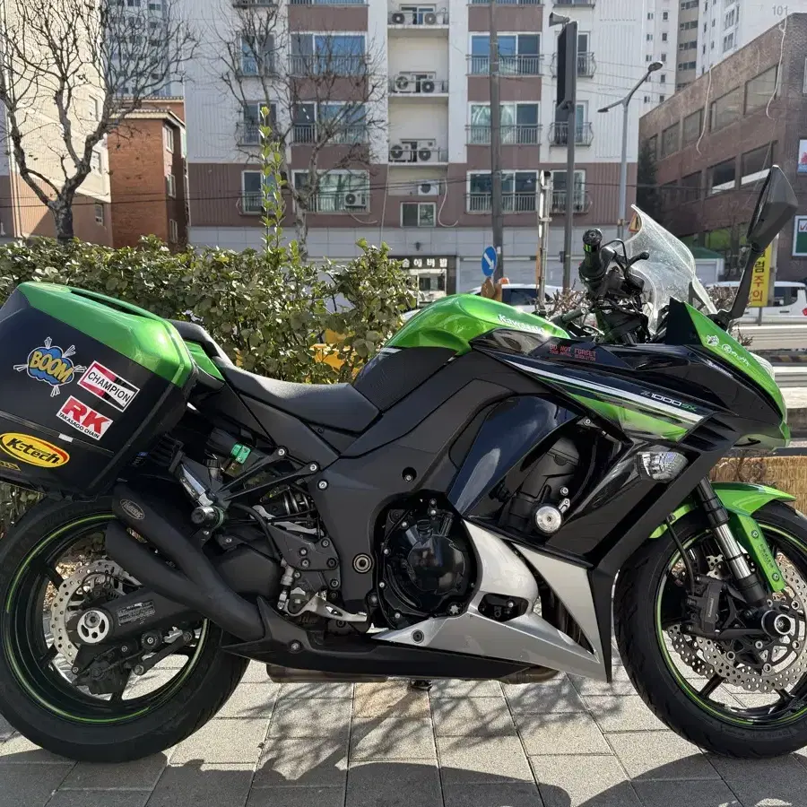 가와사키 Z1000sx 16년식 짧은키로수 최고상태