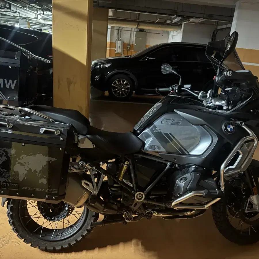 Bmw R1250GS adv 어드방 트리플 블랙 판매합니다.