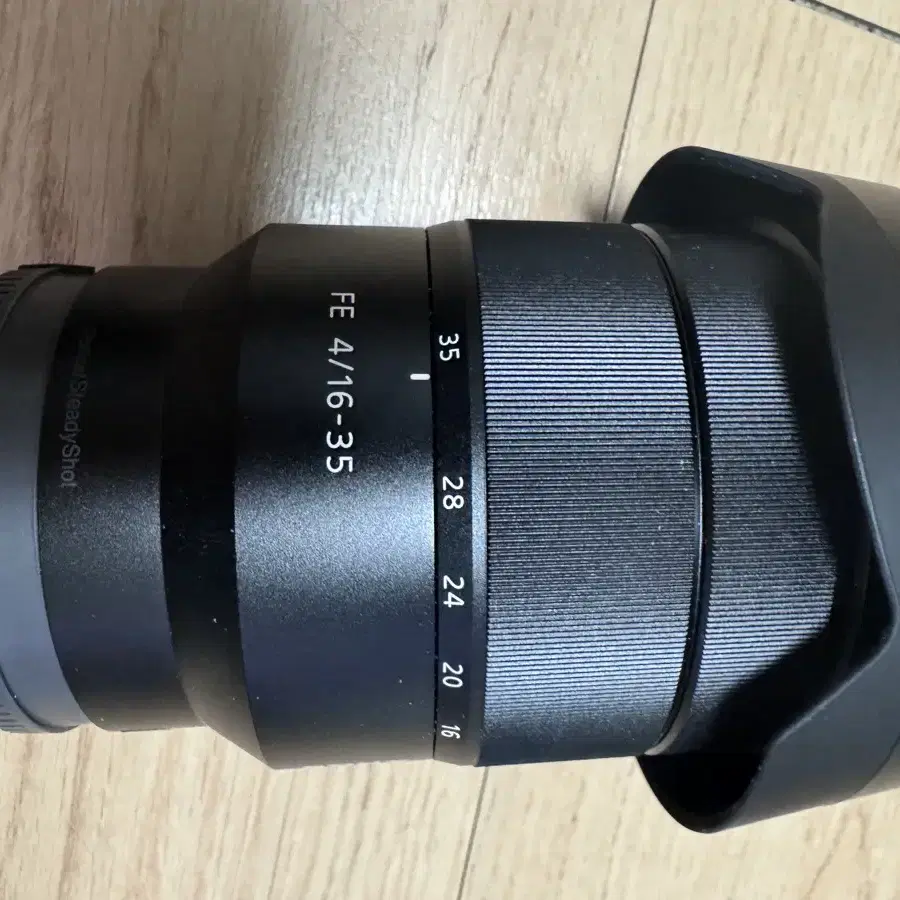 소니 Sony FE 16-35 F4 ZA OSS ZEISS 렌즈