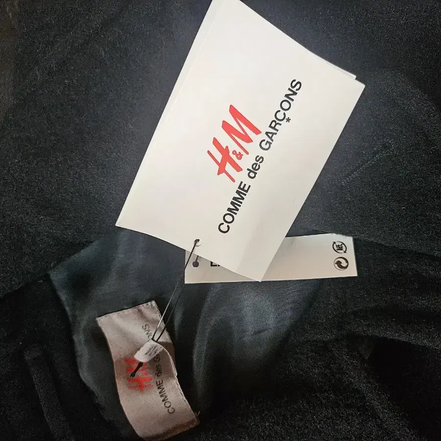 꼼데가르송 H&M 콜라보 피코트 48(M)