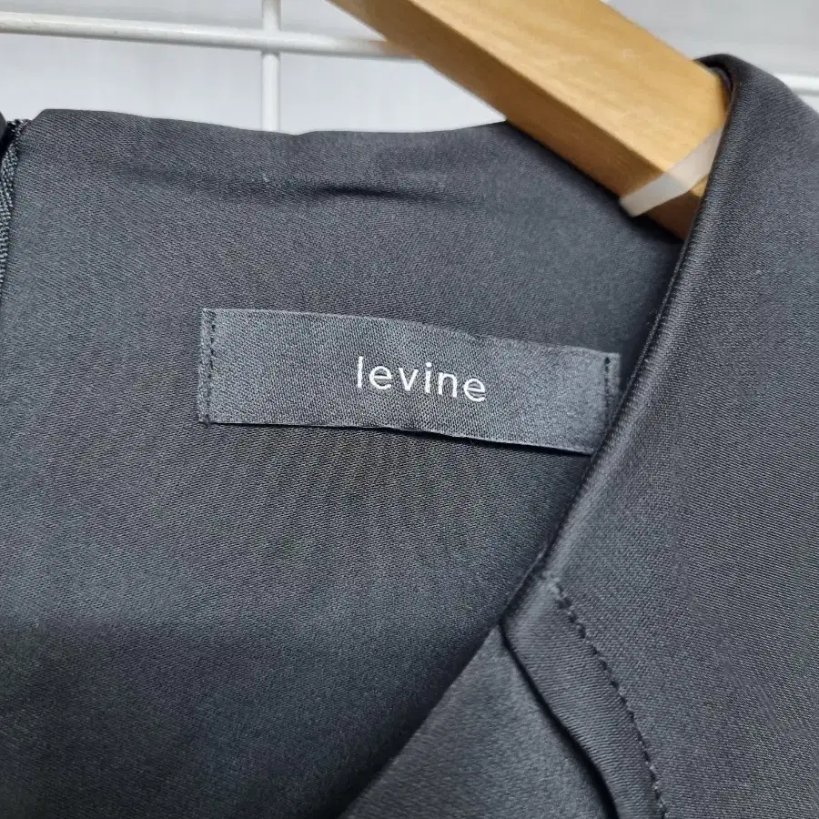 levine 블랙 원피스