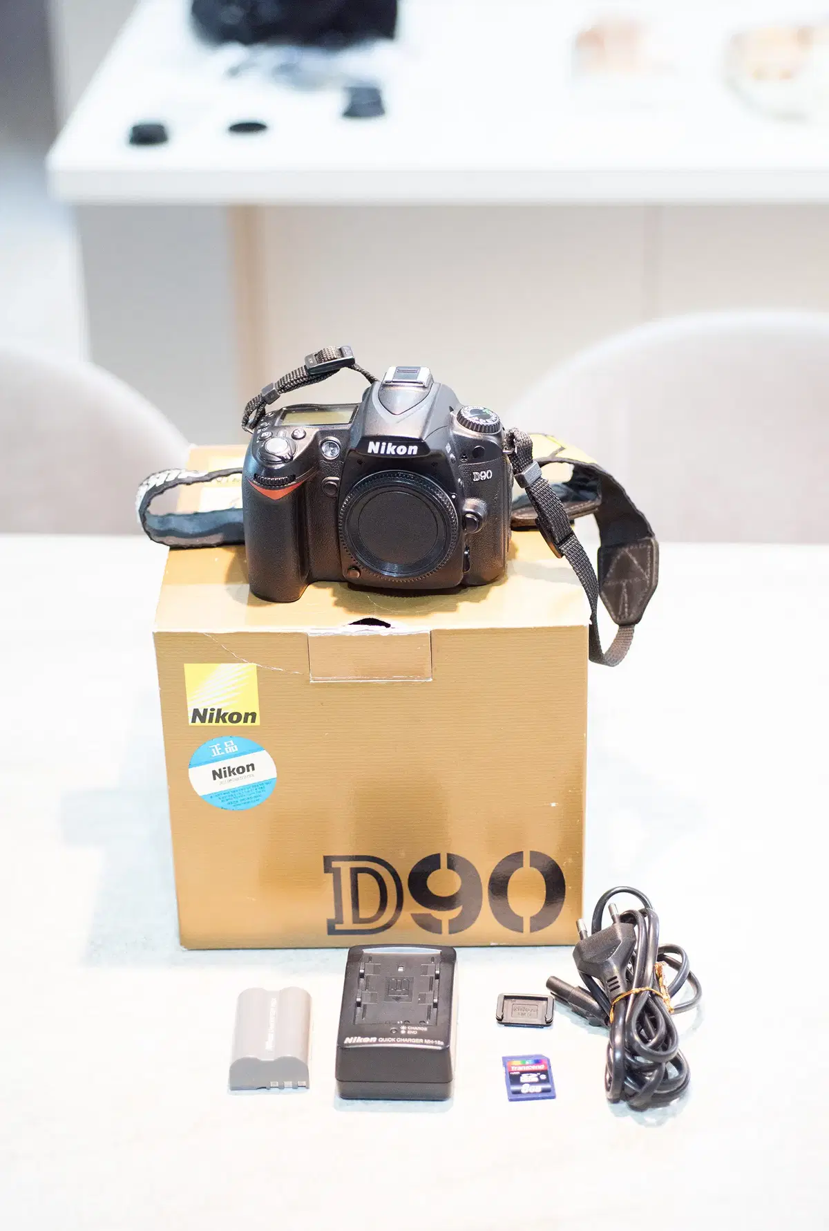 Nikon D90 바디 세트(박스/충전기/배터리/SD8G)