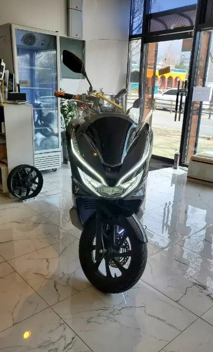 PCX125 20년식 더뉴 모델 판매합니다.