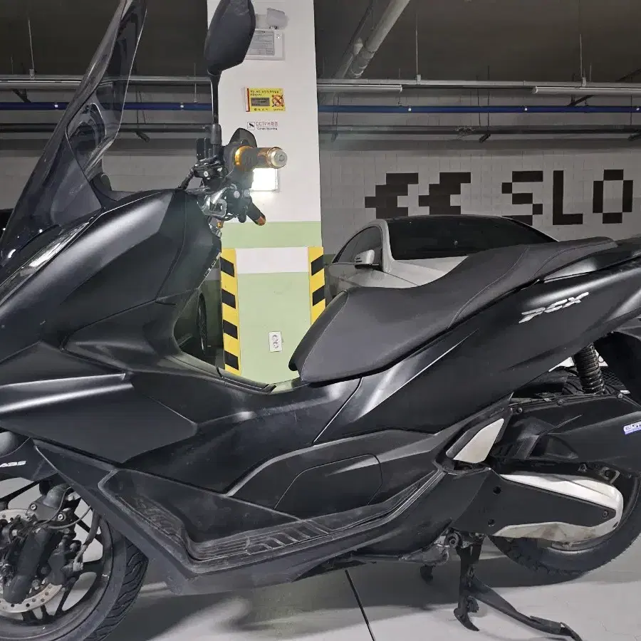 pcx125 21년식팔아봅니다