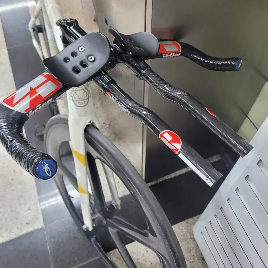 Deda カーボン ショート TT バー