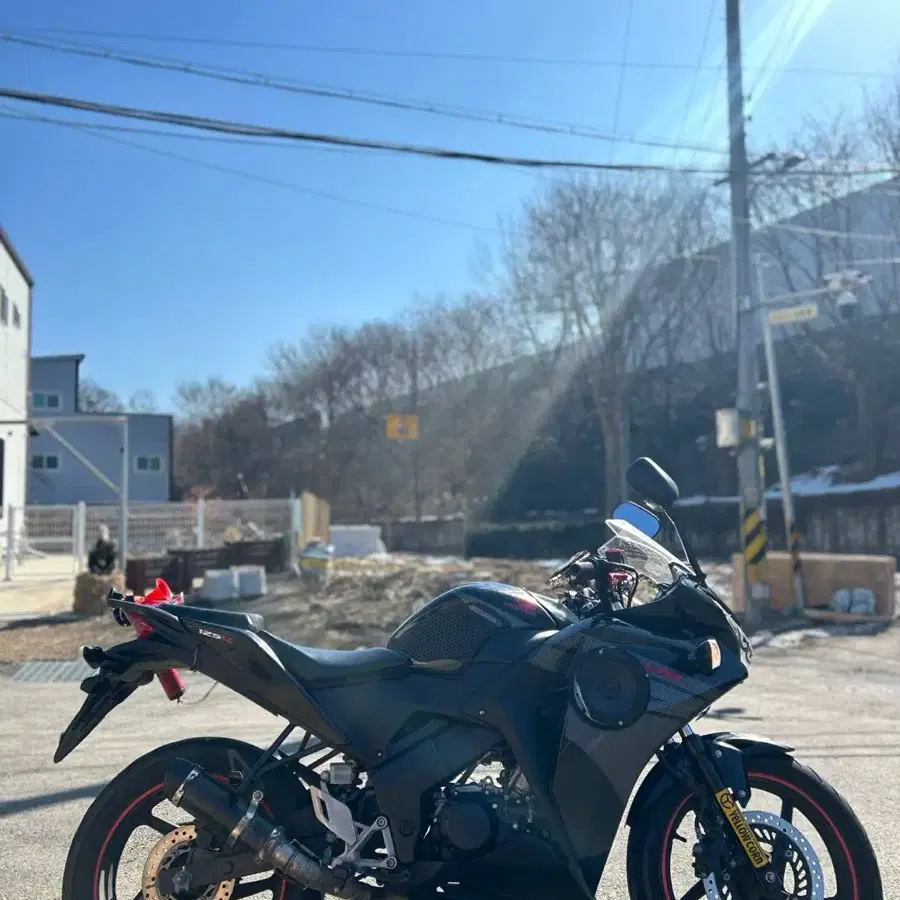 CBR125