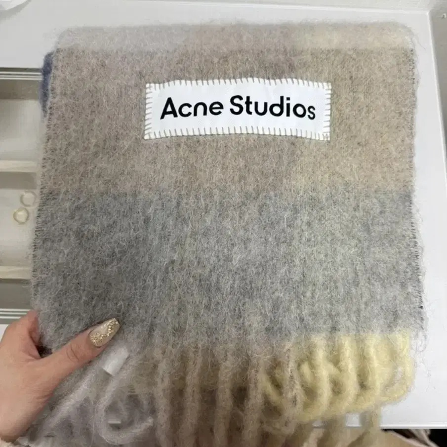 아크네 스튜디오 acne studios