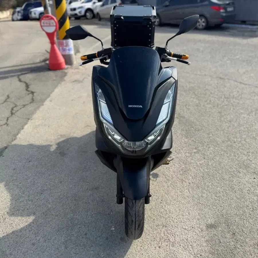 혼다 pcx125 22년 abs 짧은키로수 판매합니다