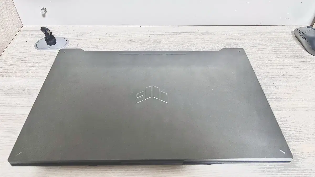 ASUS TUF F17 게이밍 노트북