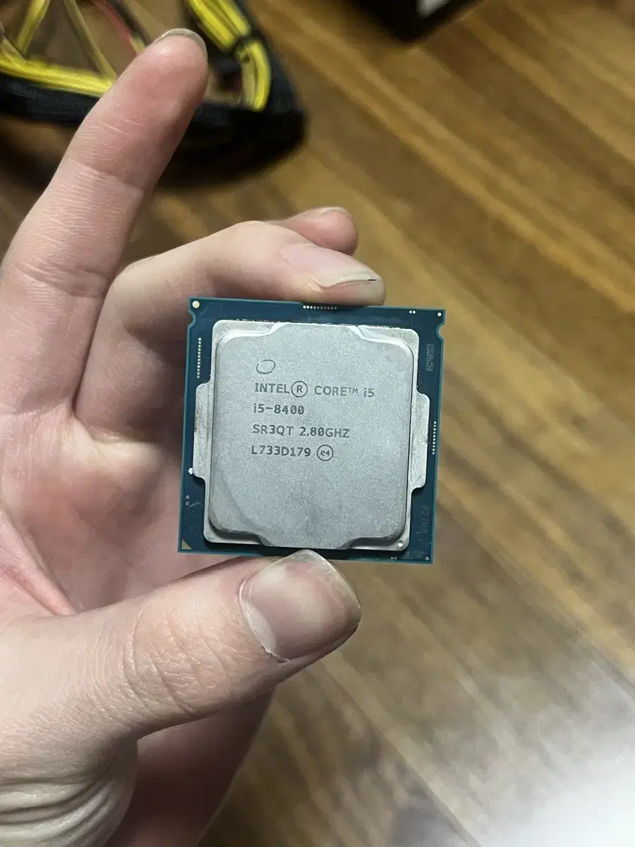 i5 8400 팝니다