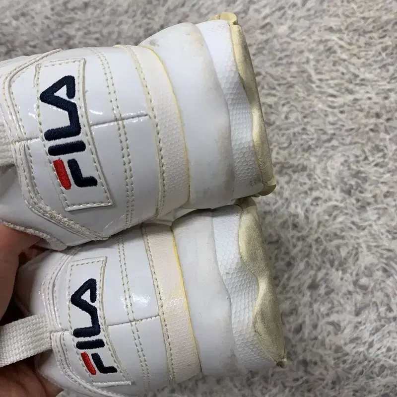 필라 FILA 화이트 어글리슈즈 운동화 신발 240 G02496