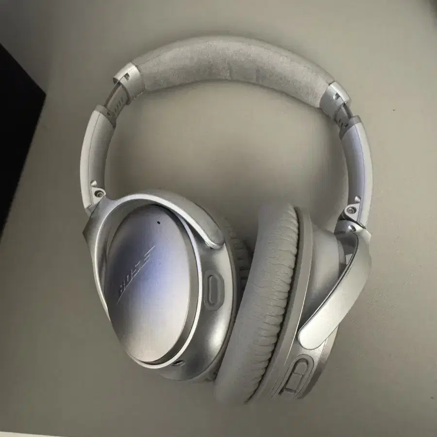 BOSE 보스 QC35 실버 헤드폰