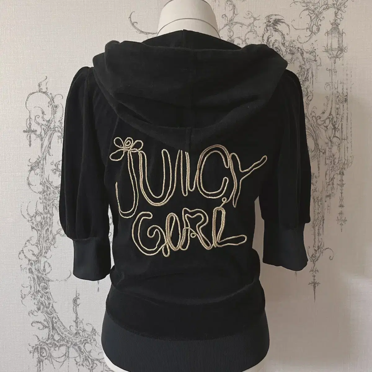 (juicy couture) back lettering zip-up