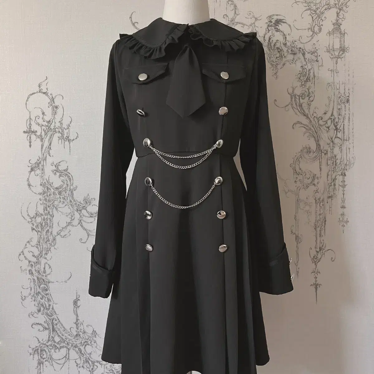 (dear my love) gothic point dress