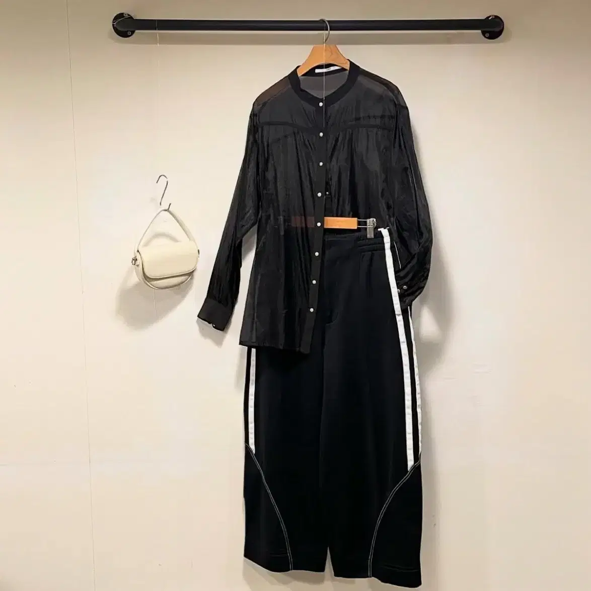 28-34인치) Y-3 YOHJI YAMAMOTO 트랙 팬츠