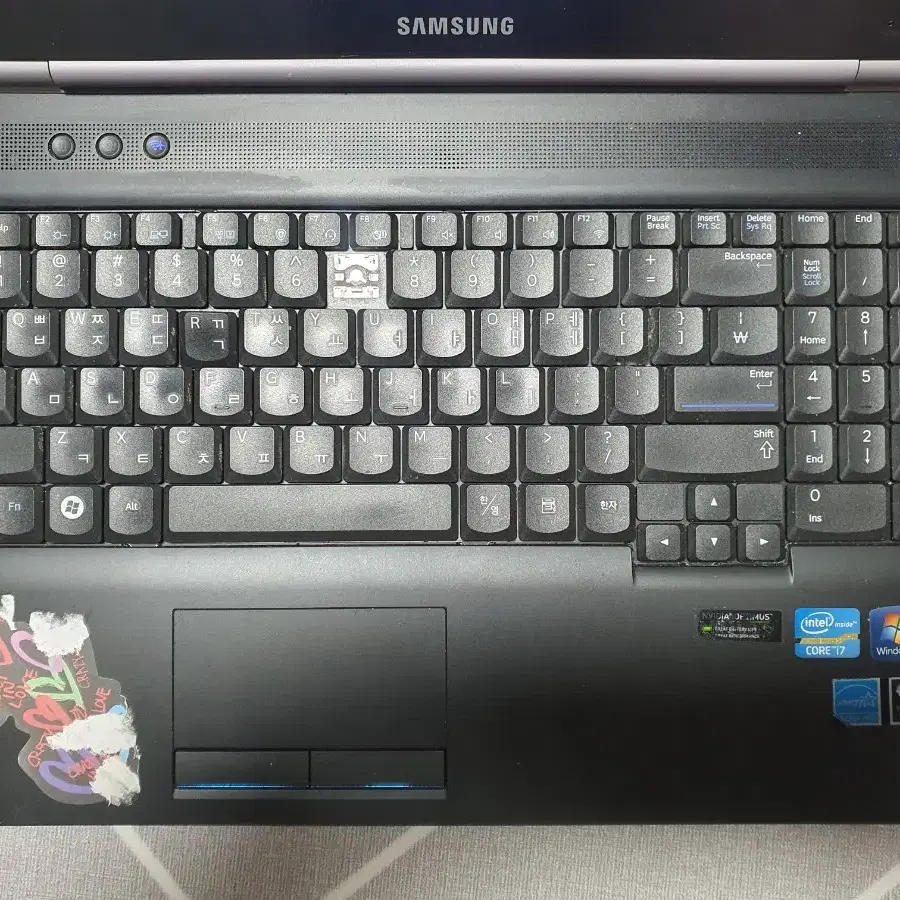 부품용 삼성 i7 노트북 NT200B5B-DE2/R 키고장