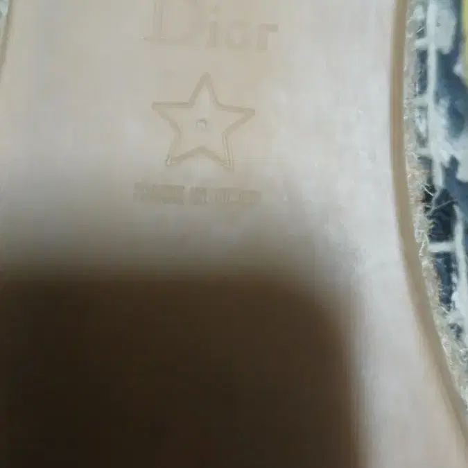 디올(DIOR)오블리크  에스파듀 36D(정품)235mm