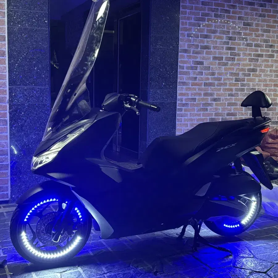 PCX 21년식