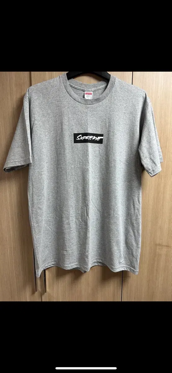 Supreme Logo T-Shirt (L)