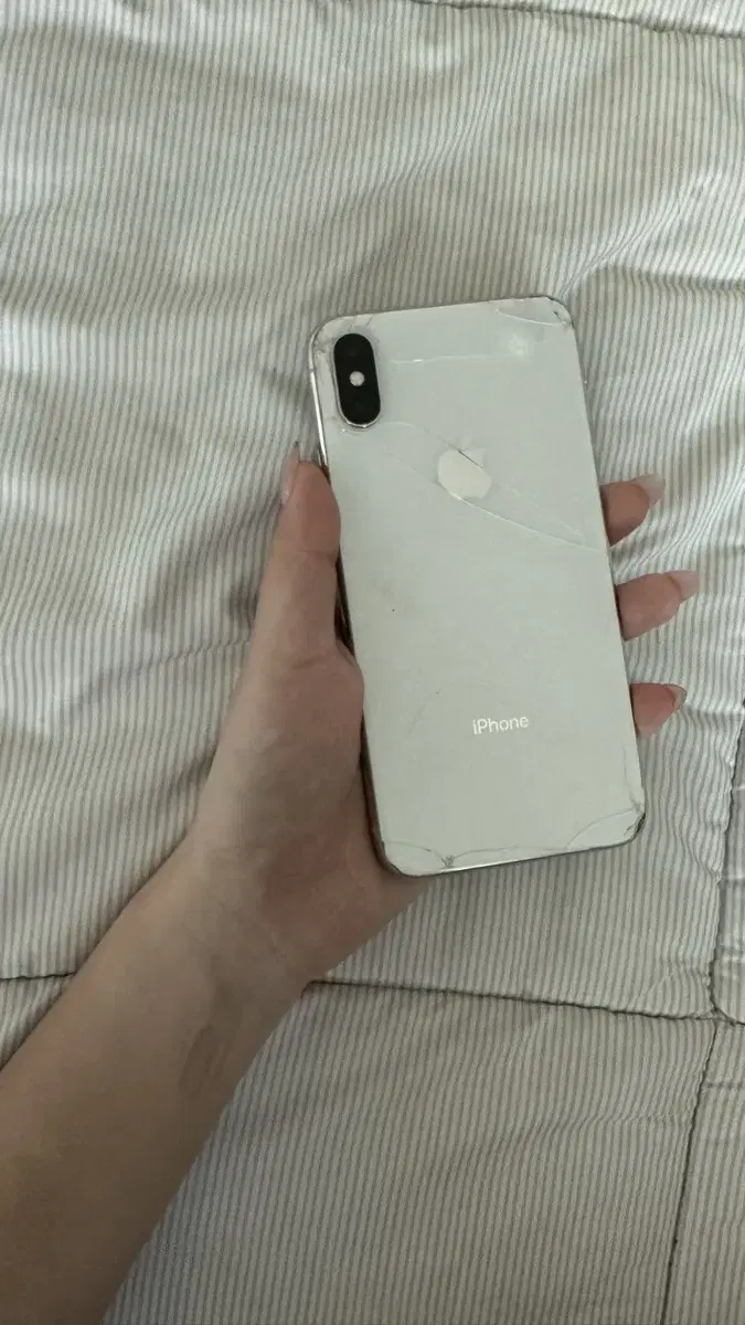 Iphone X 256GB for cheap. Please contact me.