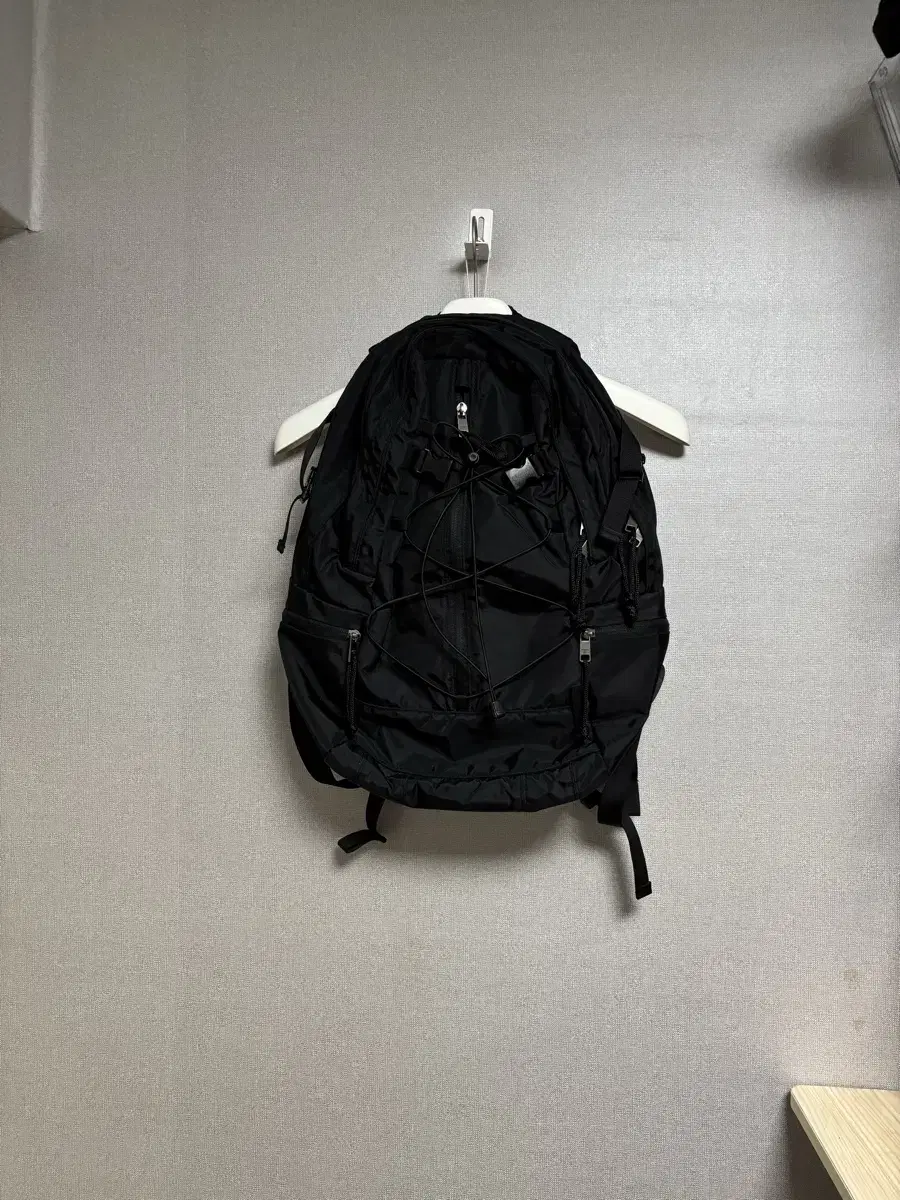 MNGU Backpack Black