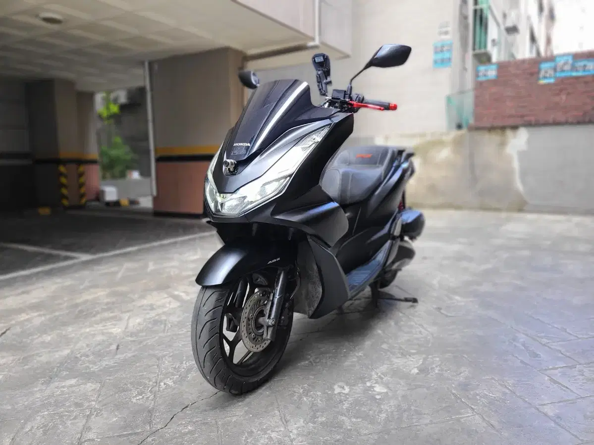 PCX125 ABS 21년식 판매합니다.