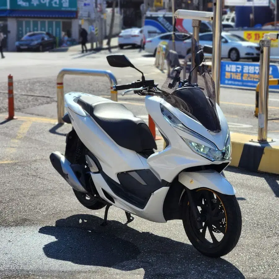 19년형 pcx125 2만키로 엄청깔끔함 컨디션최상!