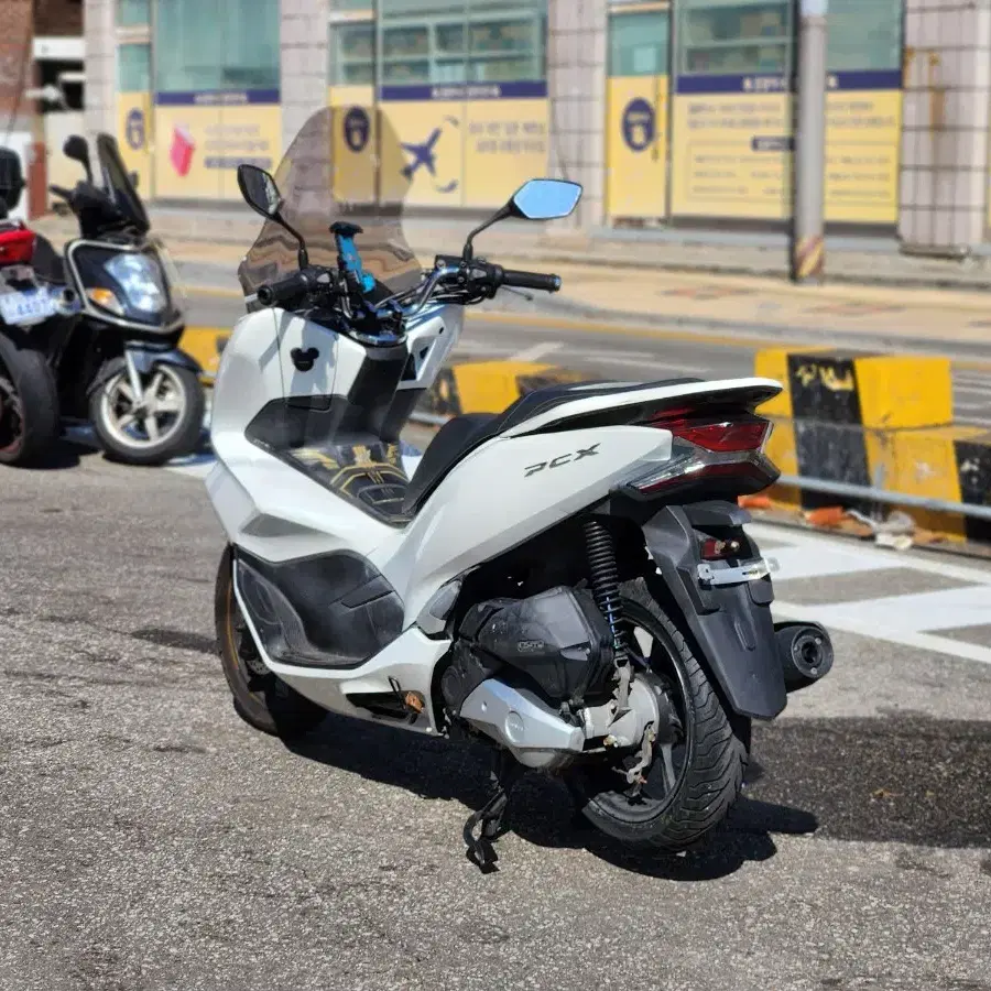 19년형 pcx125 2만키로 엄청깔끔함 컨디션최상!