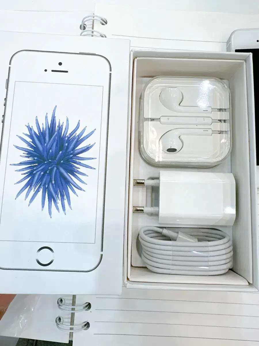 iPhone SE 1 Full Box Ss+