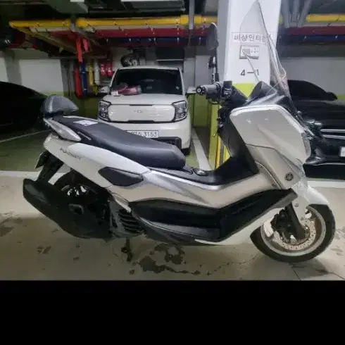 야마하nmax155cc 16년식  팝니다