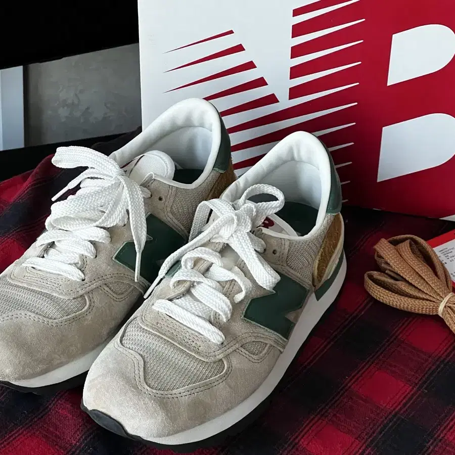 [뉴발란스]New Balance 990v1 Tan Green 255