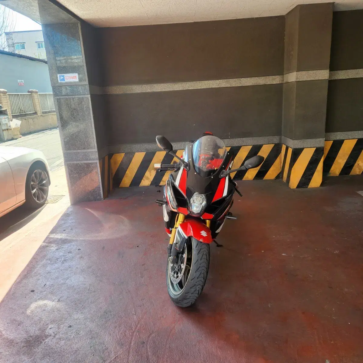 스즈끼r1000r