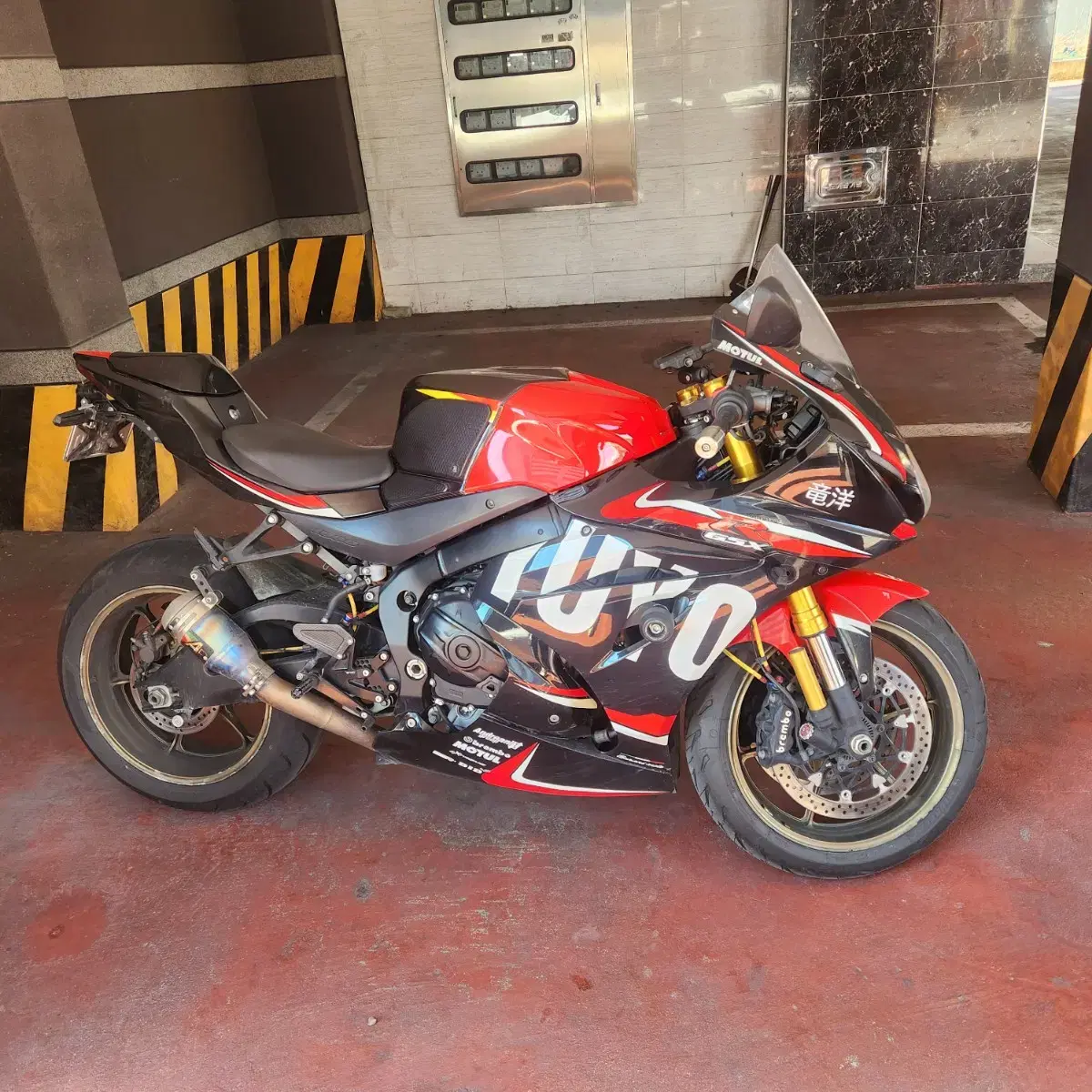 스즈끼r1000r