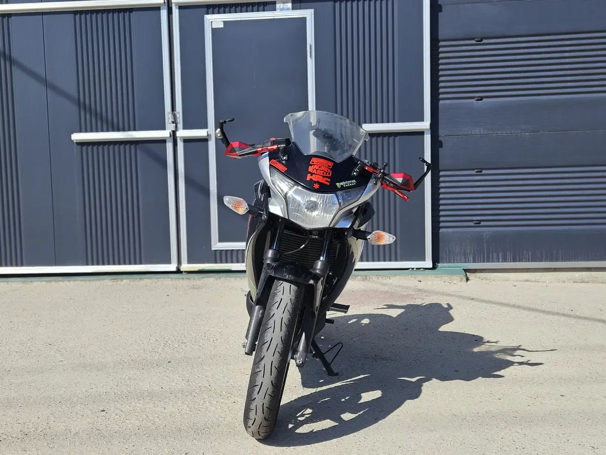 혼다 cbr250r 12년식 / 2만대 키로수/ 급매